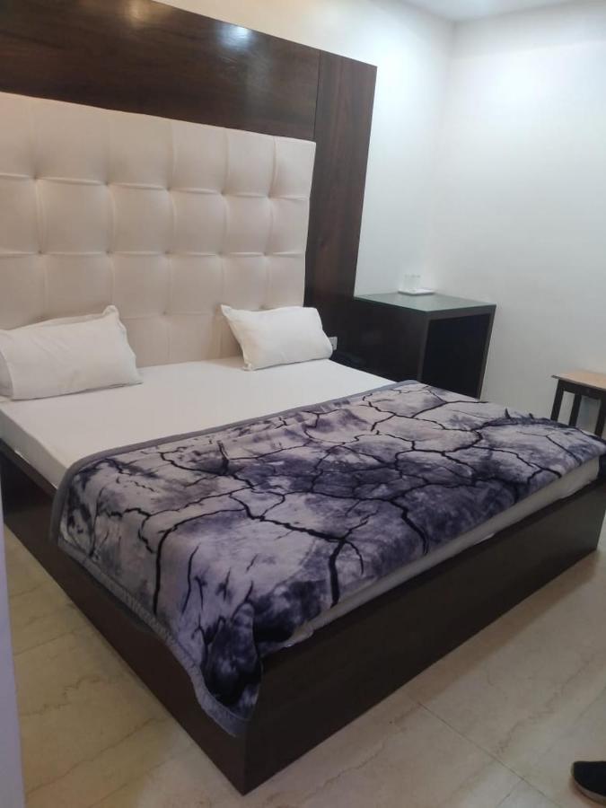 Hotel Uday Raj By Wb Inn Agra  Exterior foto